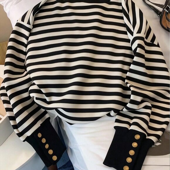 Black And White Casual Loose Fit Striped Women's Crew Neck Pullover Sweatshirt - Picture 3 of 5